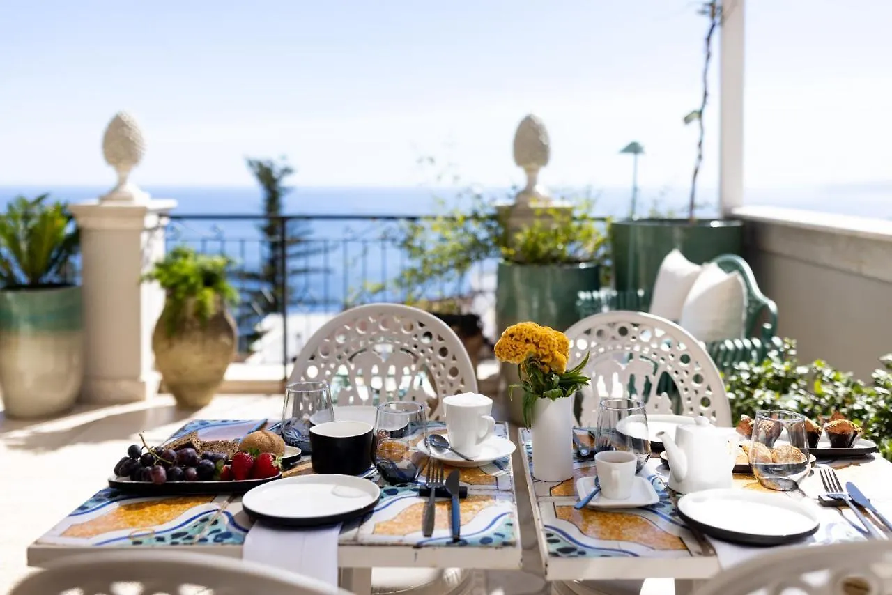 Taodomus Boutique Hotel تاورمينا
