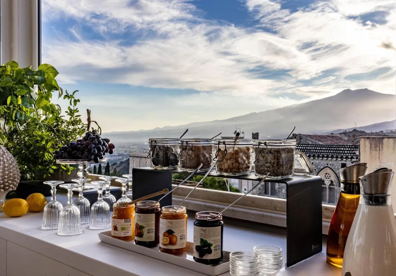 Taodomus Boutique Hotel تاورمينا 3*,