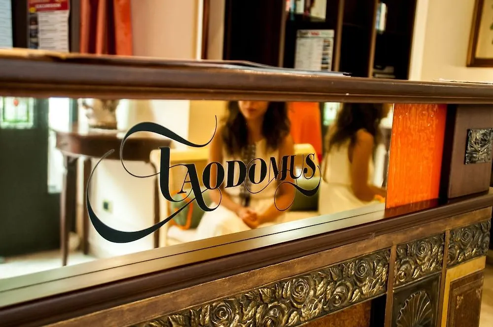 Taodomus Boutique Hotel تاورمينا 3*,  إيطاليا